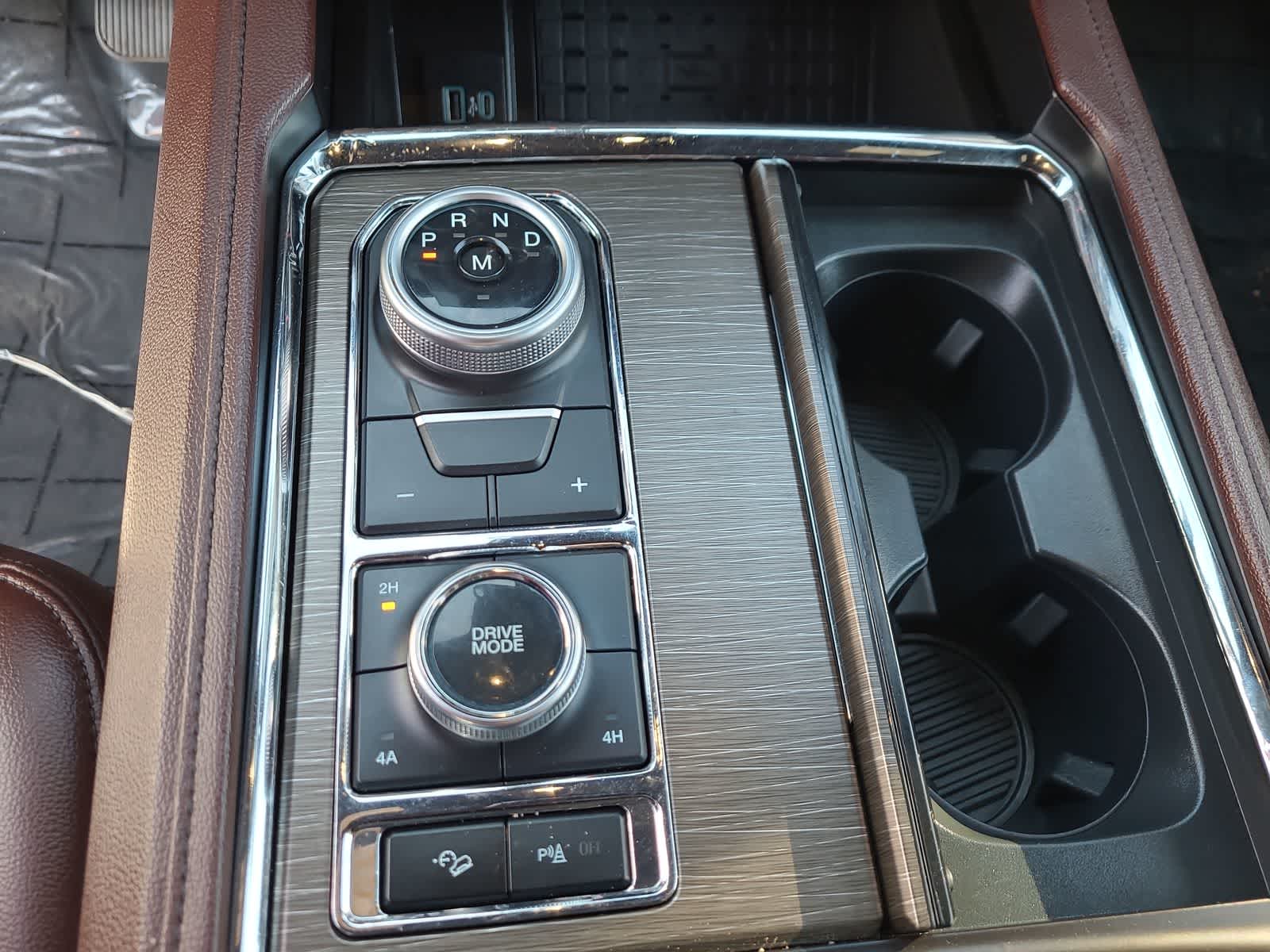 Thumbnail: 2023 Ford Expedition - 25