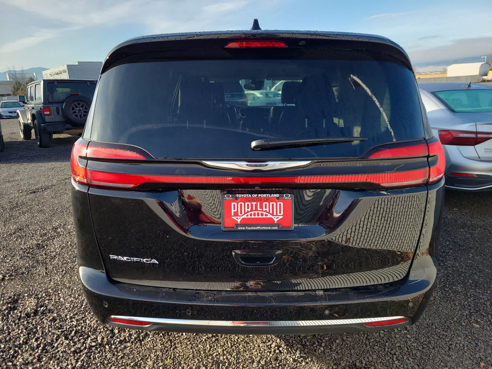 Thumbnail: 2024 Chrysler Pacifica - 4