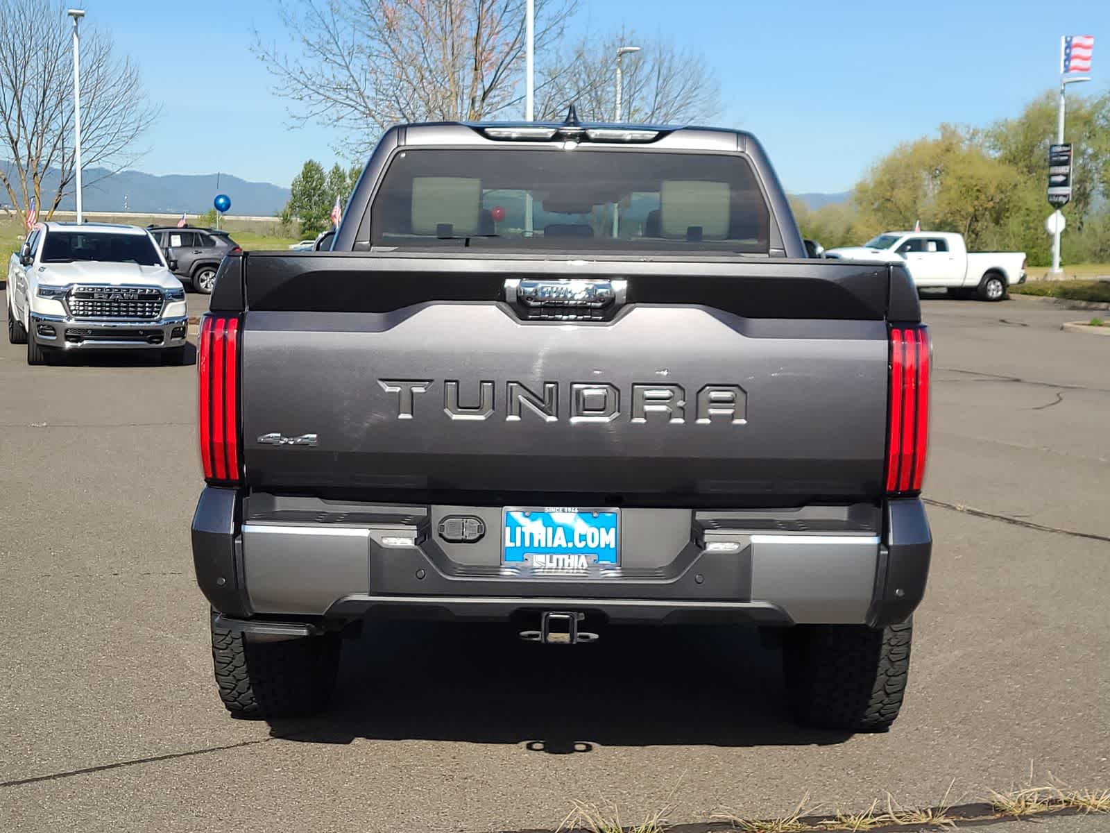 Thumbnail: 2024 Toyota Tundra - 13