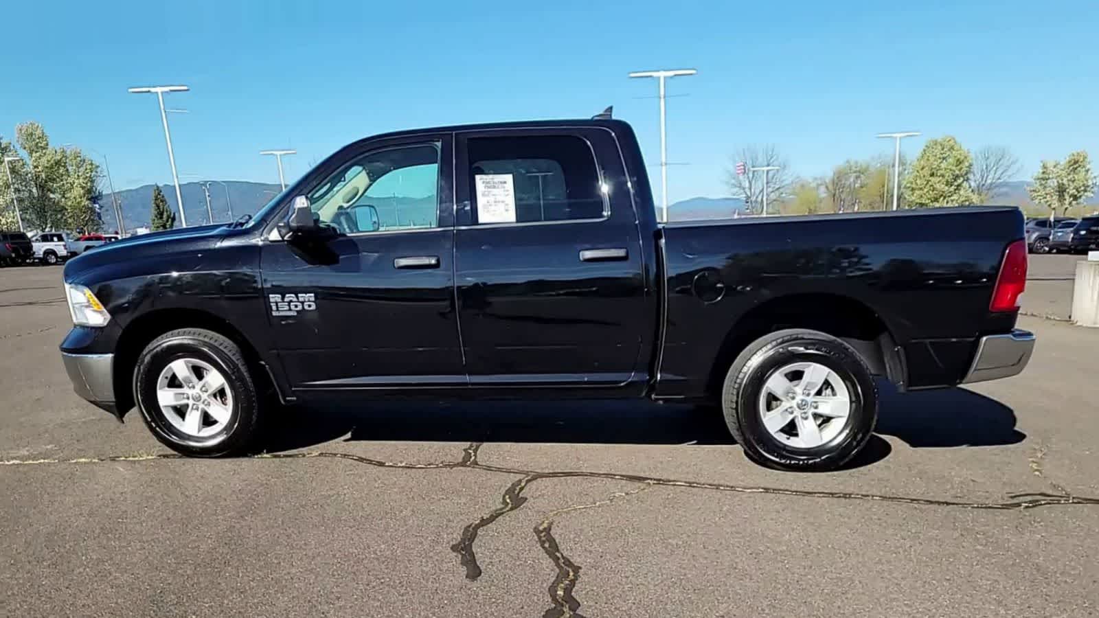 Thumbnail: 2023 RAM 1500 Classic - 5