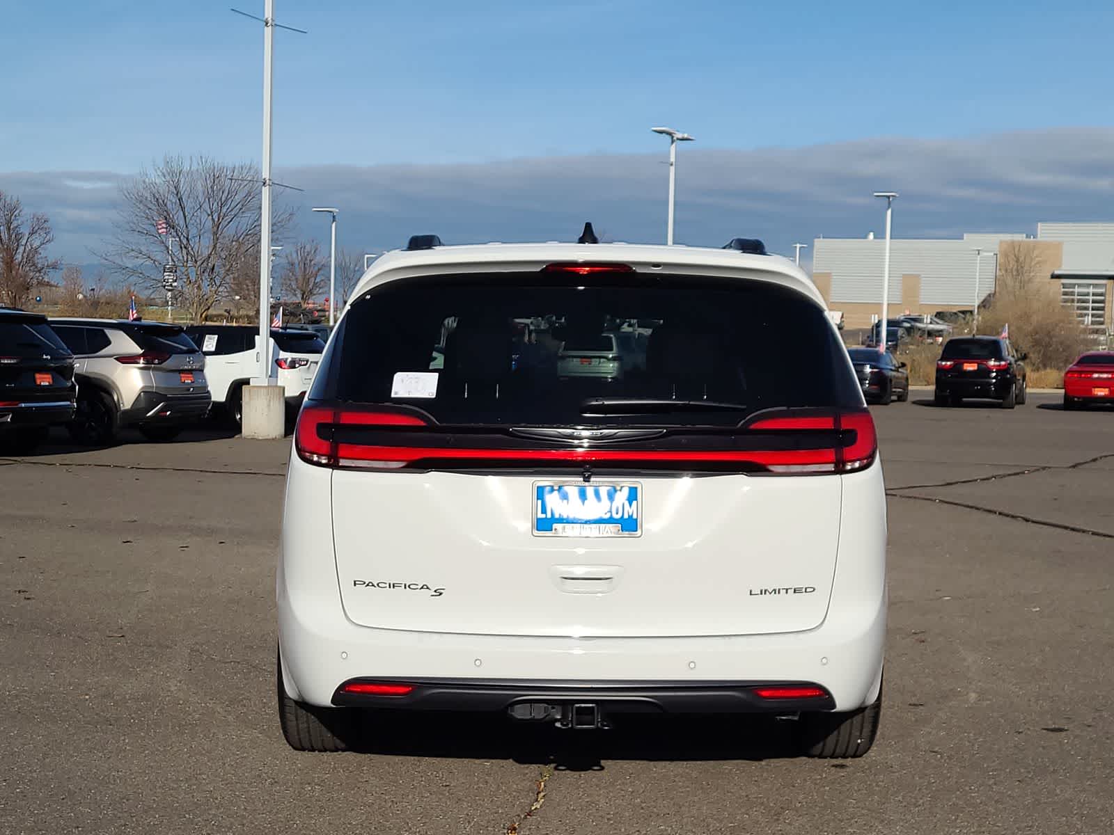 Thumbnail: 2026 Chrysler Pacifica - 13