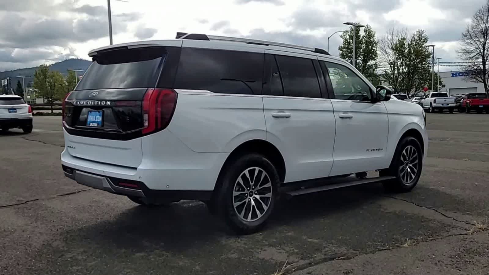 Thumbnail: 2025 Ford Expedition - 9