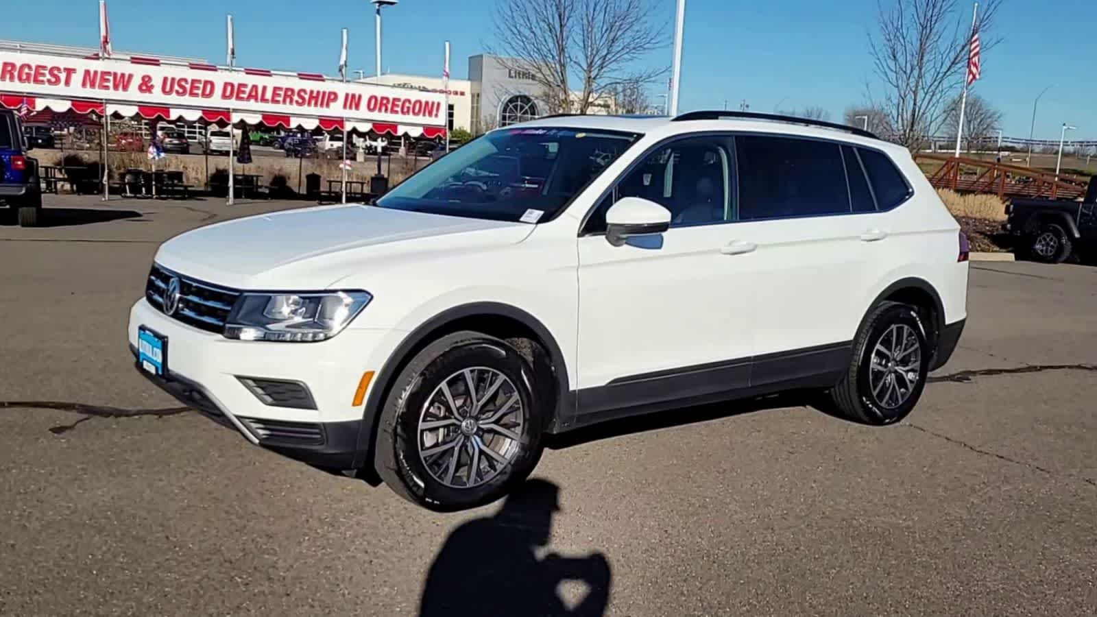 Thumbnail: 2019 Volkswagen Tiguan - 4