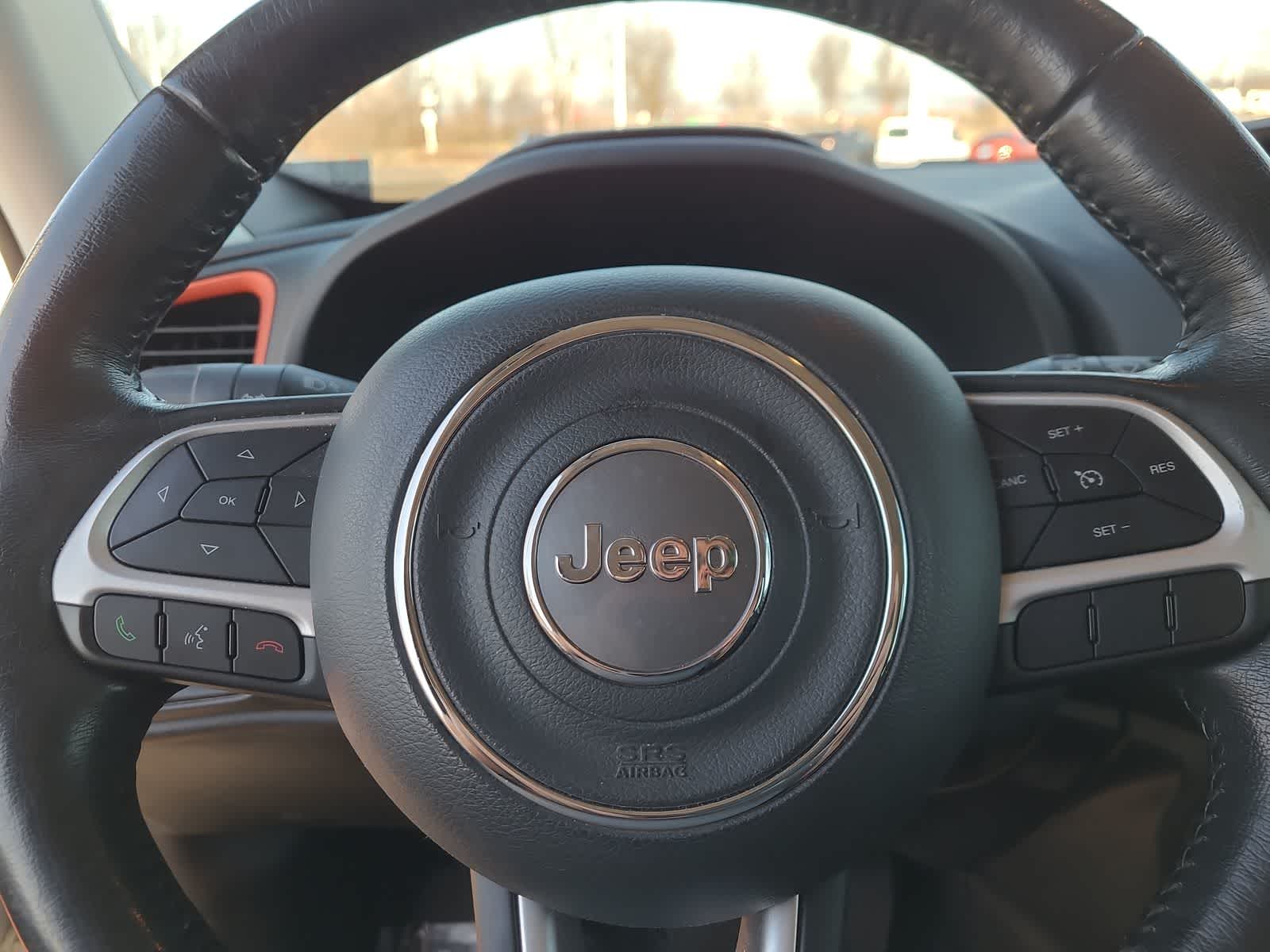 Thumbnail: 2020 Jeep Renegade - 23