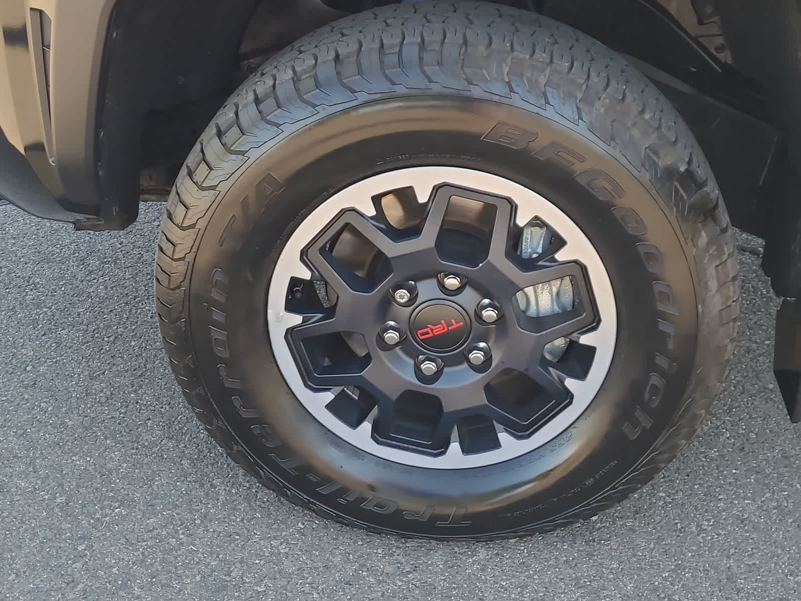 Thumbnail: 2024 Toyota Tacoma - 16