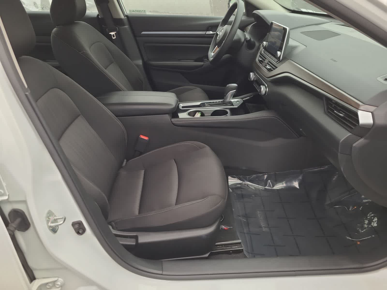 Thumbnail: 2023 Nissan Altima - 22