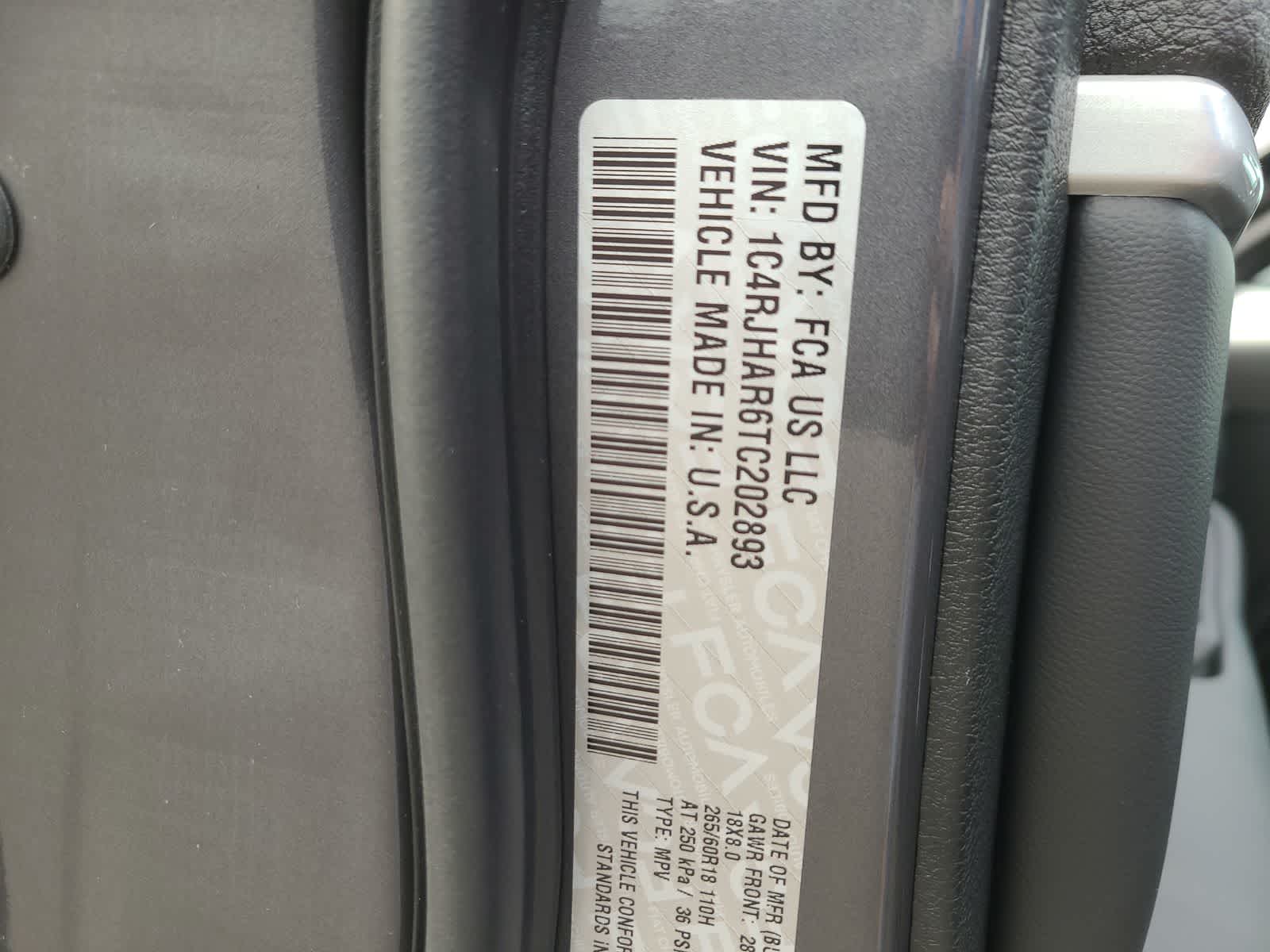 Thumbnail: 2026 Jeep Grand Cherokee - 29