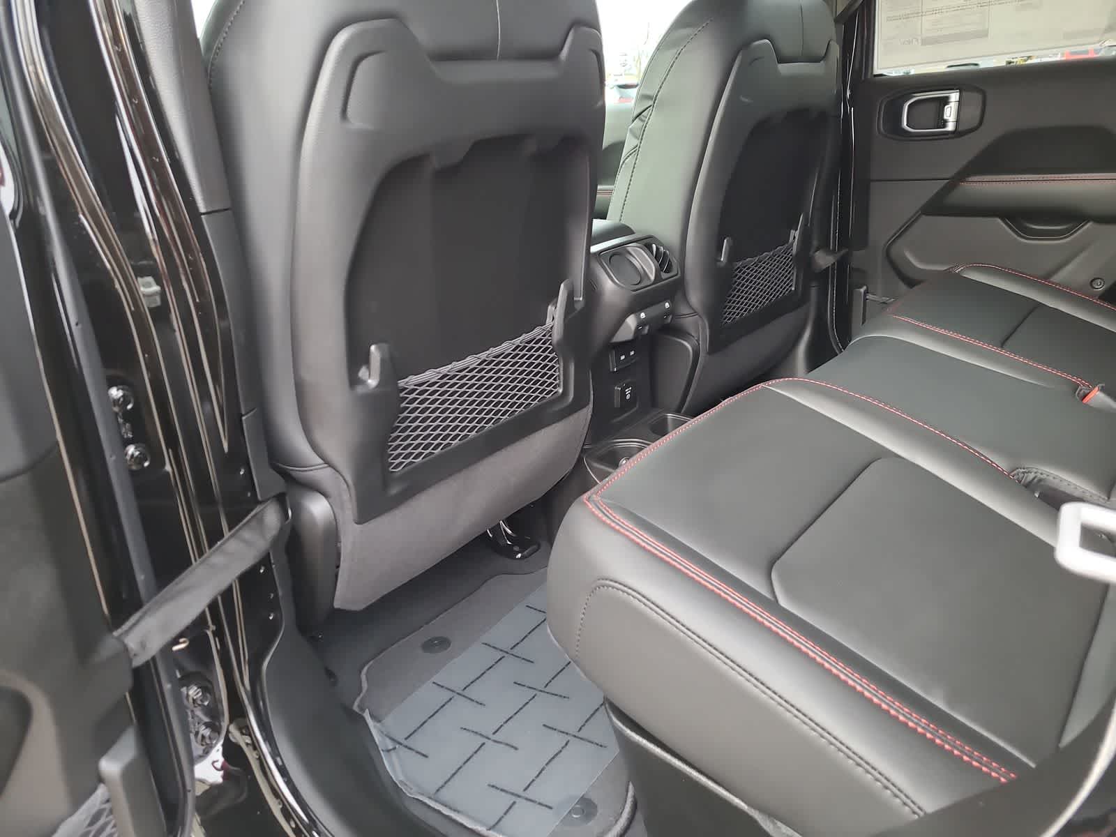 Thumbnail: 2026 Jeep Gladiator - 20