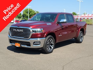 2025 Ram 1500 LARAMIE CREW CAB 4X4 5'7 BOX Pickup