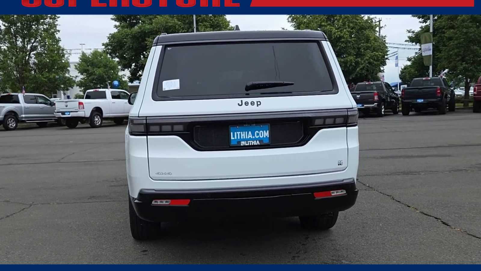 Thumbnail: 2026 Jeep Grand Wagoneer - 7