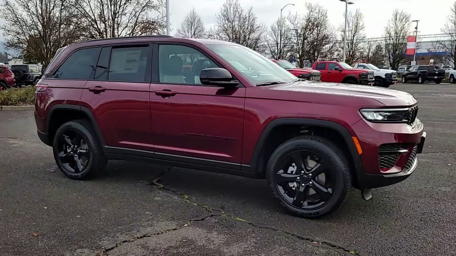 Thumbnail: 2025 Jeep Grand Cherokee - 2