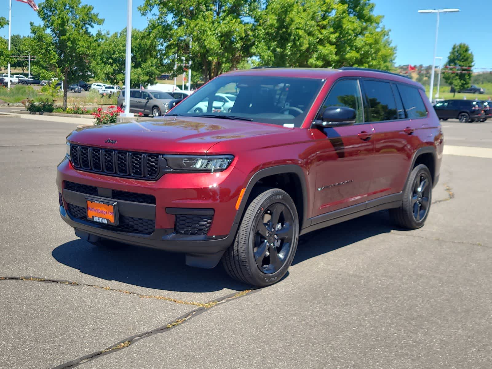 2025 Jeep Grand Cherokee Altitude -
                  Medford, OR