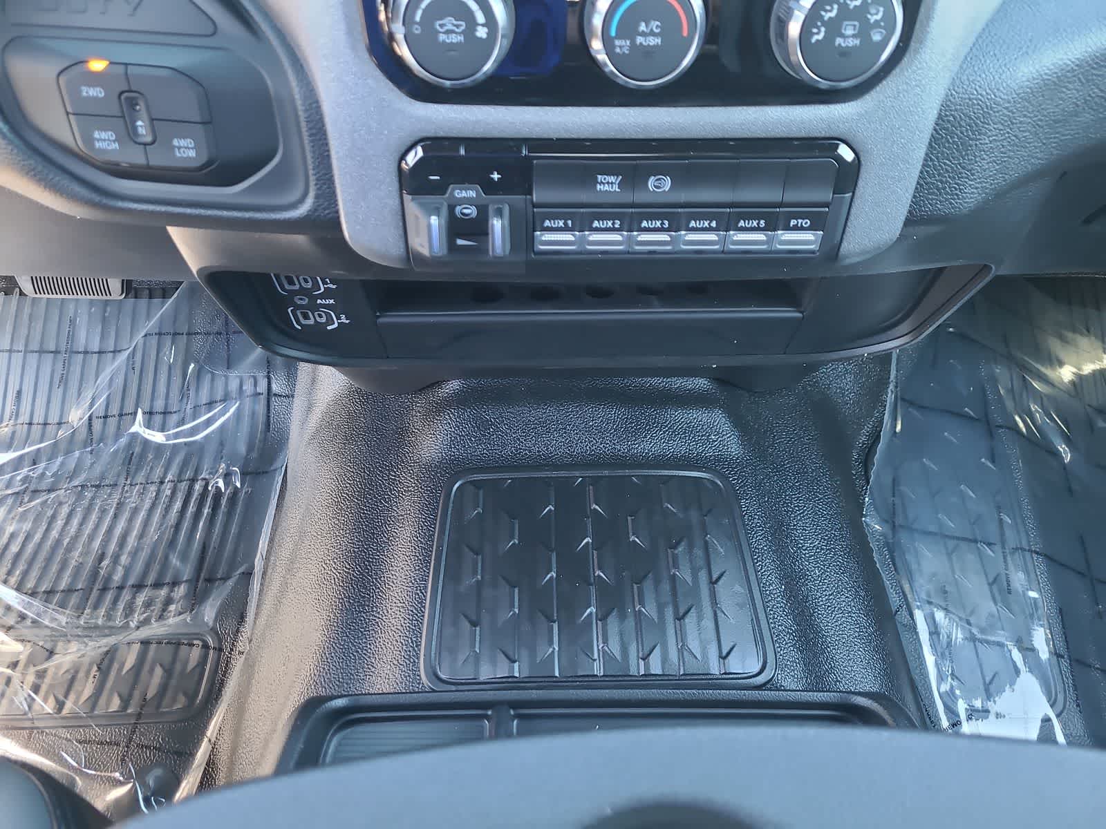 Thumbnail: 2025 RAM 5500 - 25