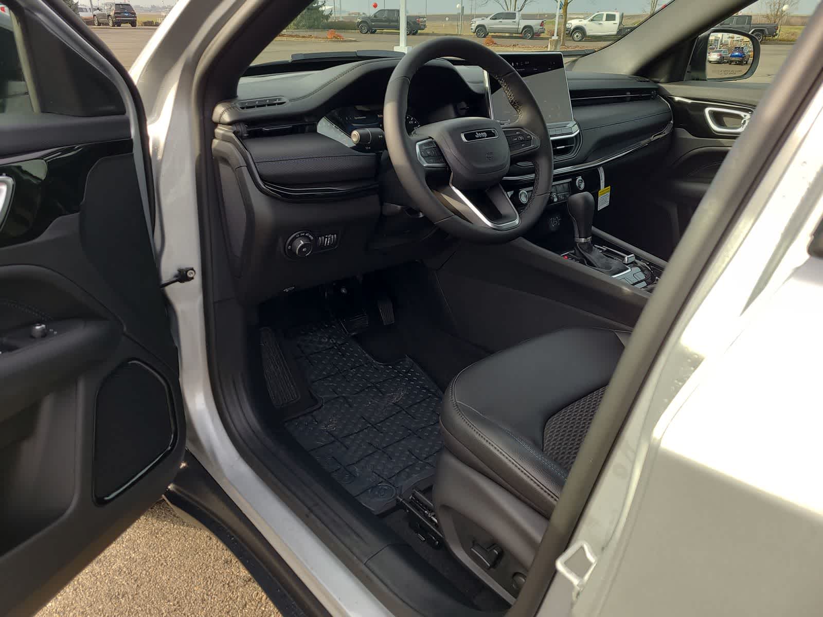 Thumbnail: 2026 Jeep Compass - 10