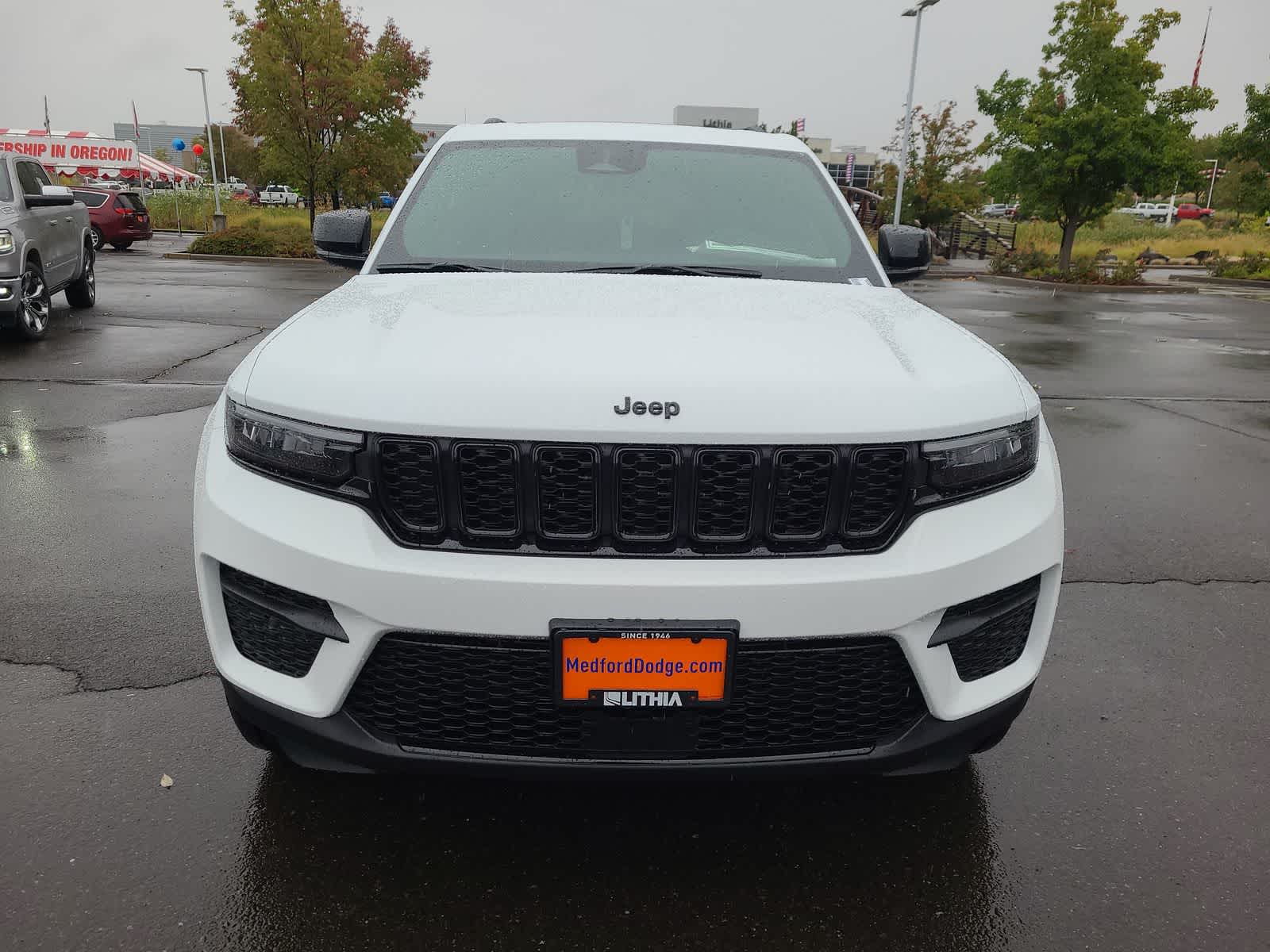 Thumbnail: 2025 Jeep Grand Cherokee - 14