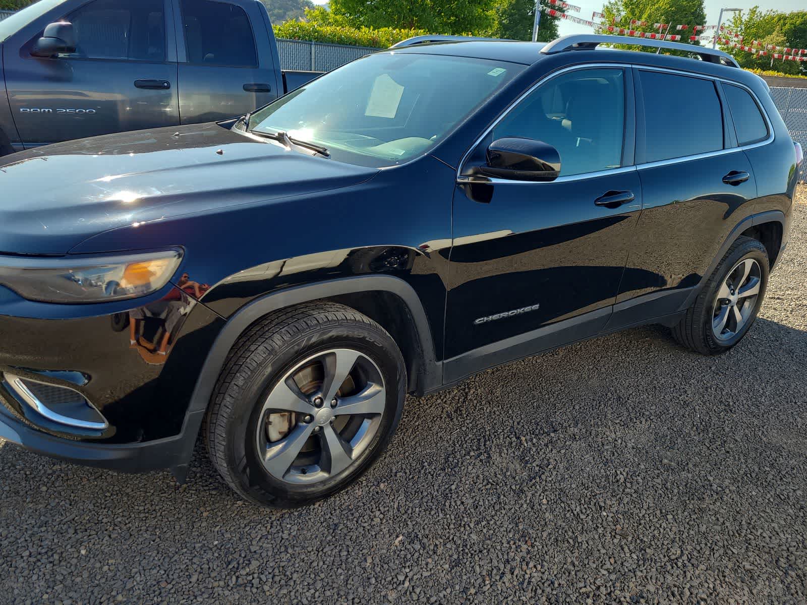 Thumbnail: 2019 Jeep Cherokee - 2