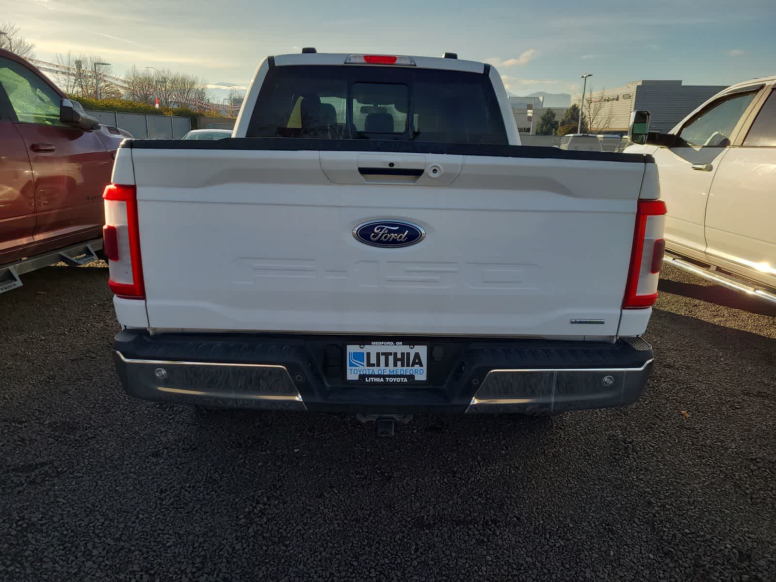 2023 Ford F-150 Lariat photo 2