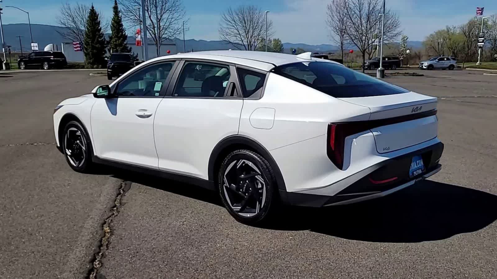 Thumbnail: 2025 Kia K4 - 6