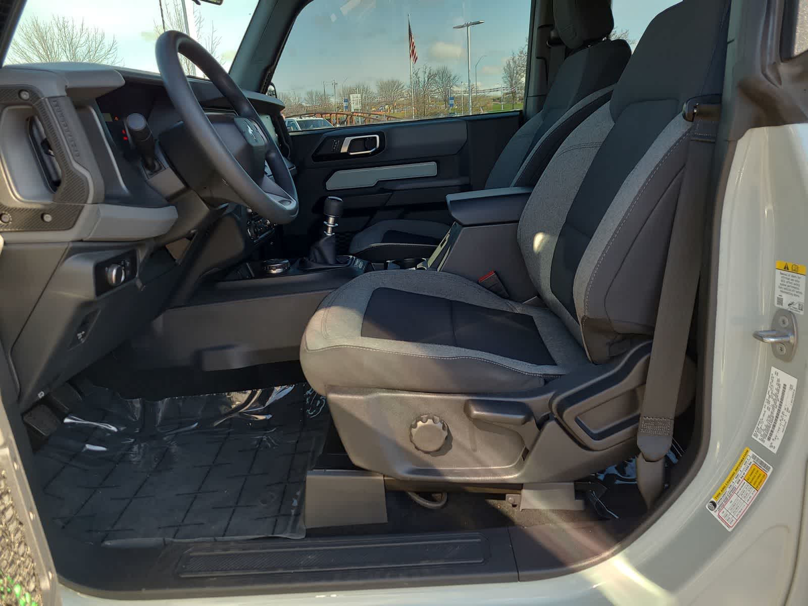 Thumbnail: 2023 Ford Bronco - 19