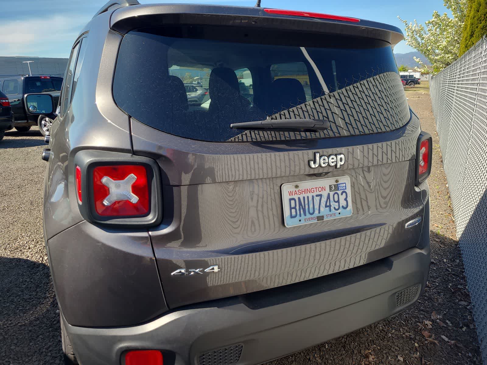 Thumbnail: 2017 Jeep Renegade - 4