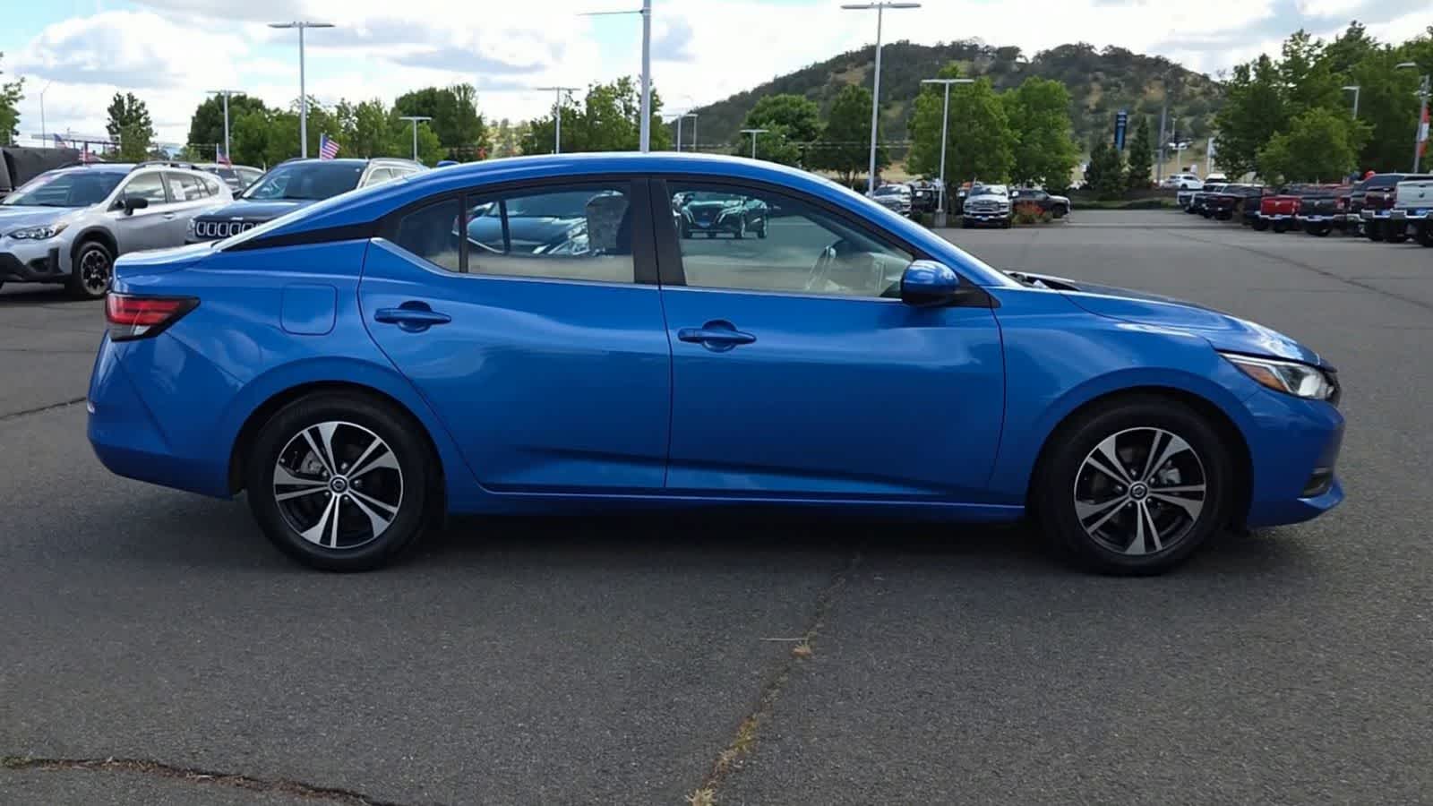 Thumbnail: 2021 Nissan Sentra - 9