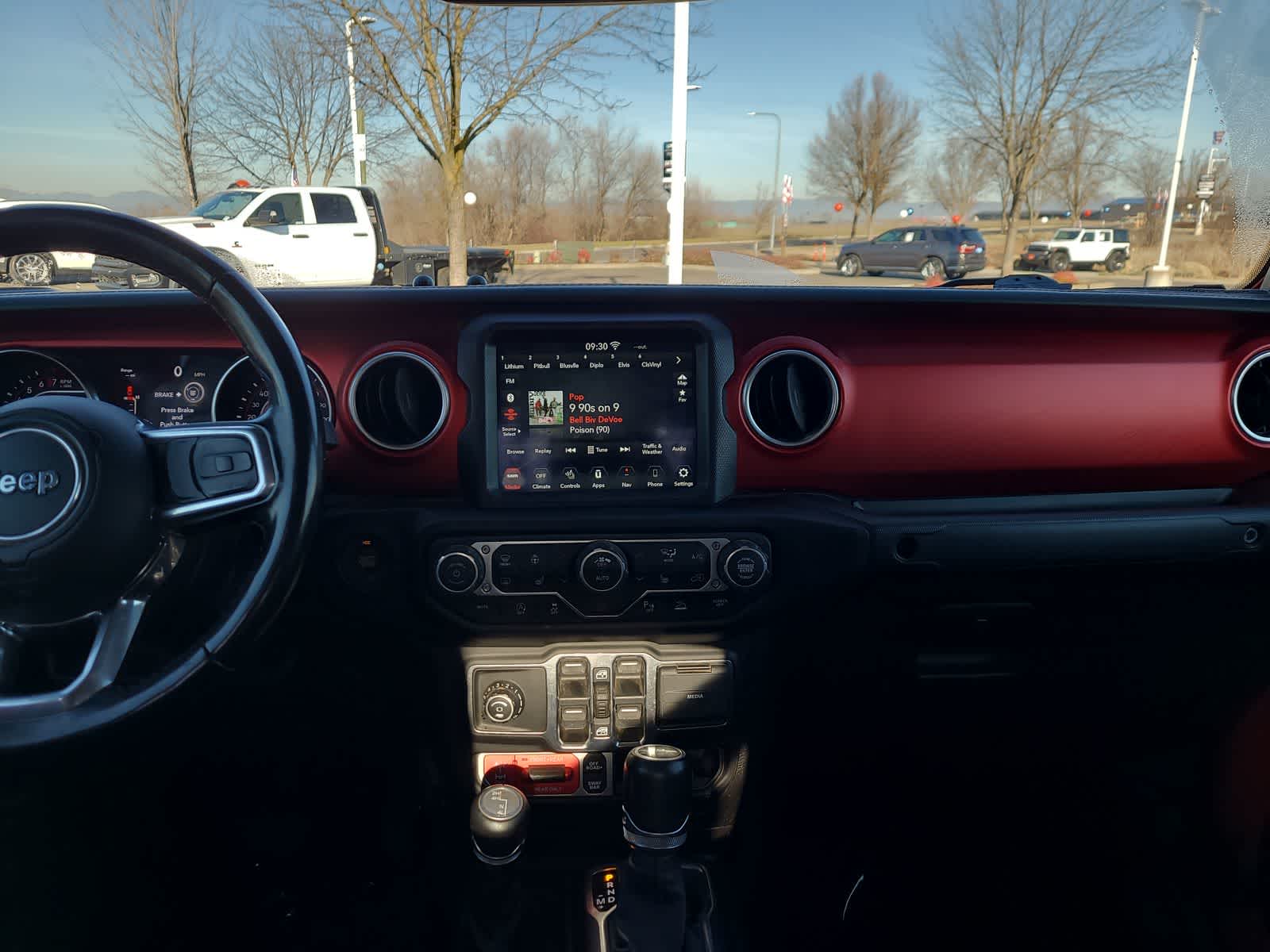 Thumbnail: 2020 Jeep Gladiator - 18