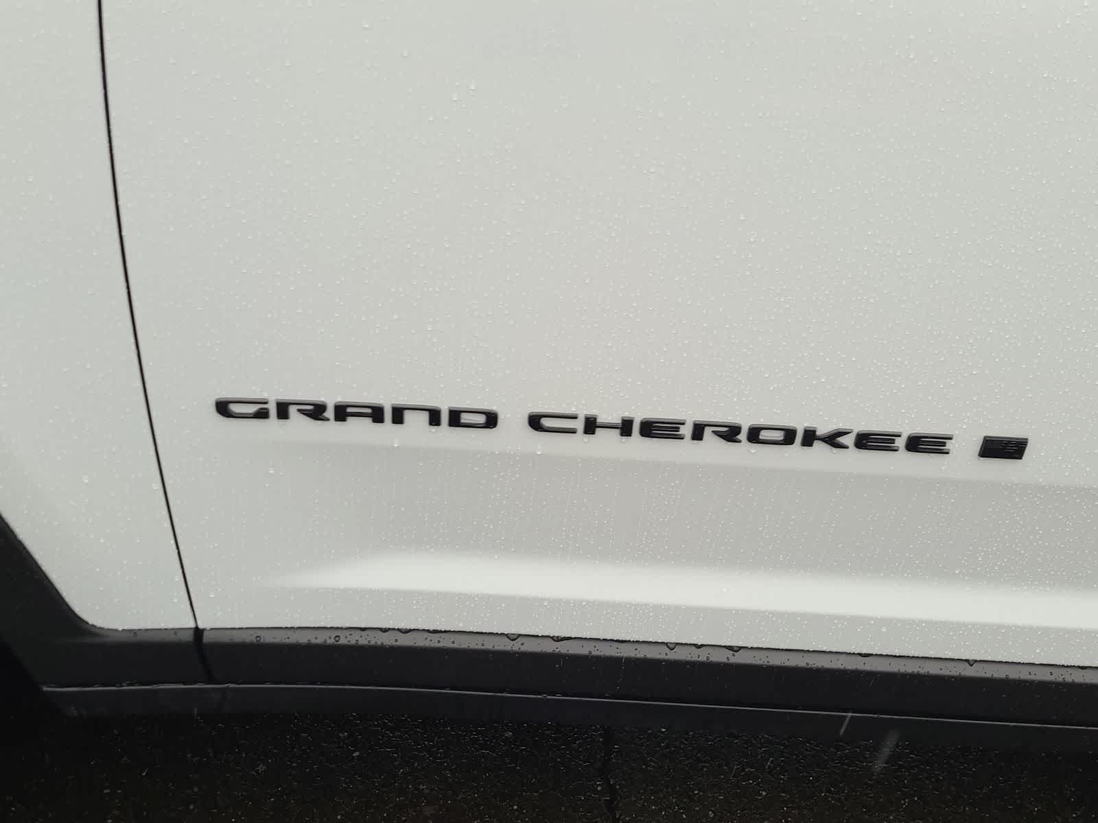 Thumbnail: 2025 Jeep Grand Cherokee - 15