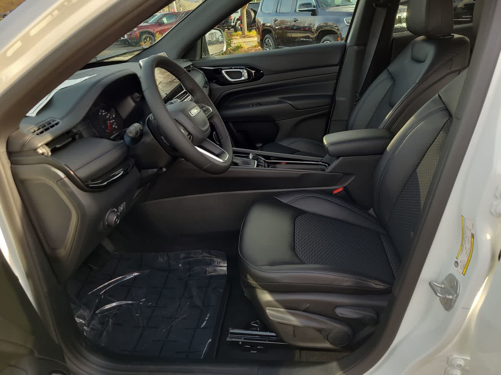 Thumbnail: 2026 Jeep Compass - 19