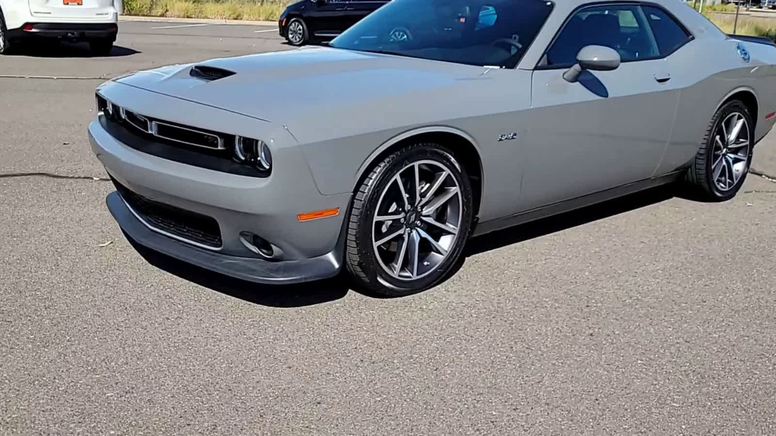 2023 Dodge Challenger R/T photo 3