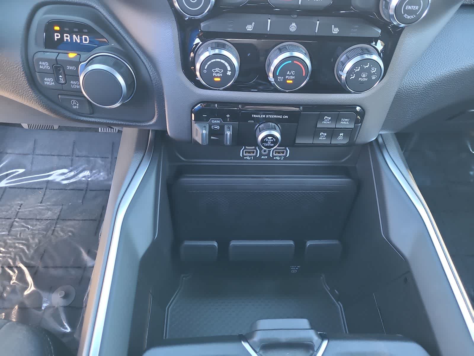 Thumbnail: 2026 RAM 1500 - 25