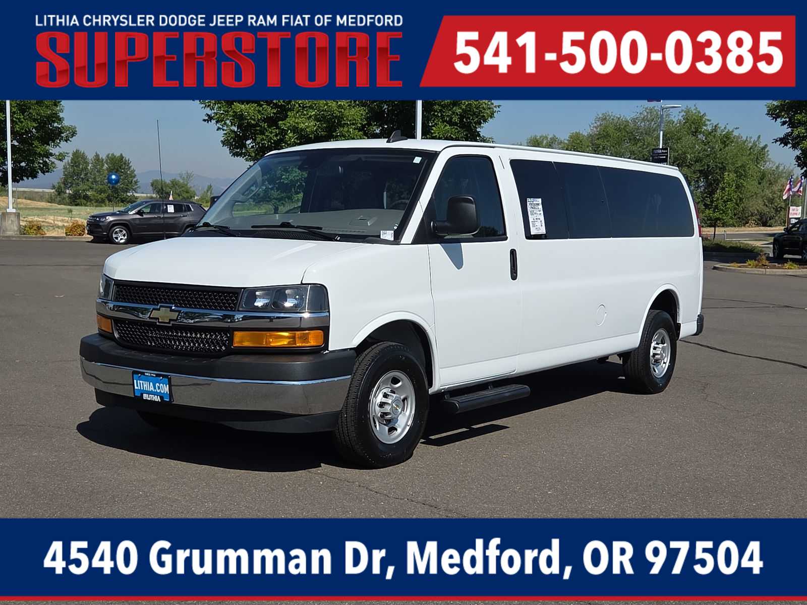 2023 Chevrolet Express 3500 LT Extended's photo