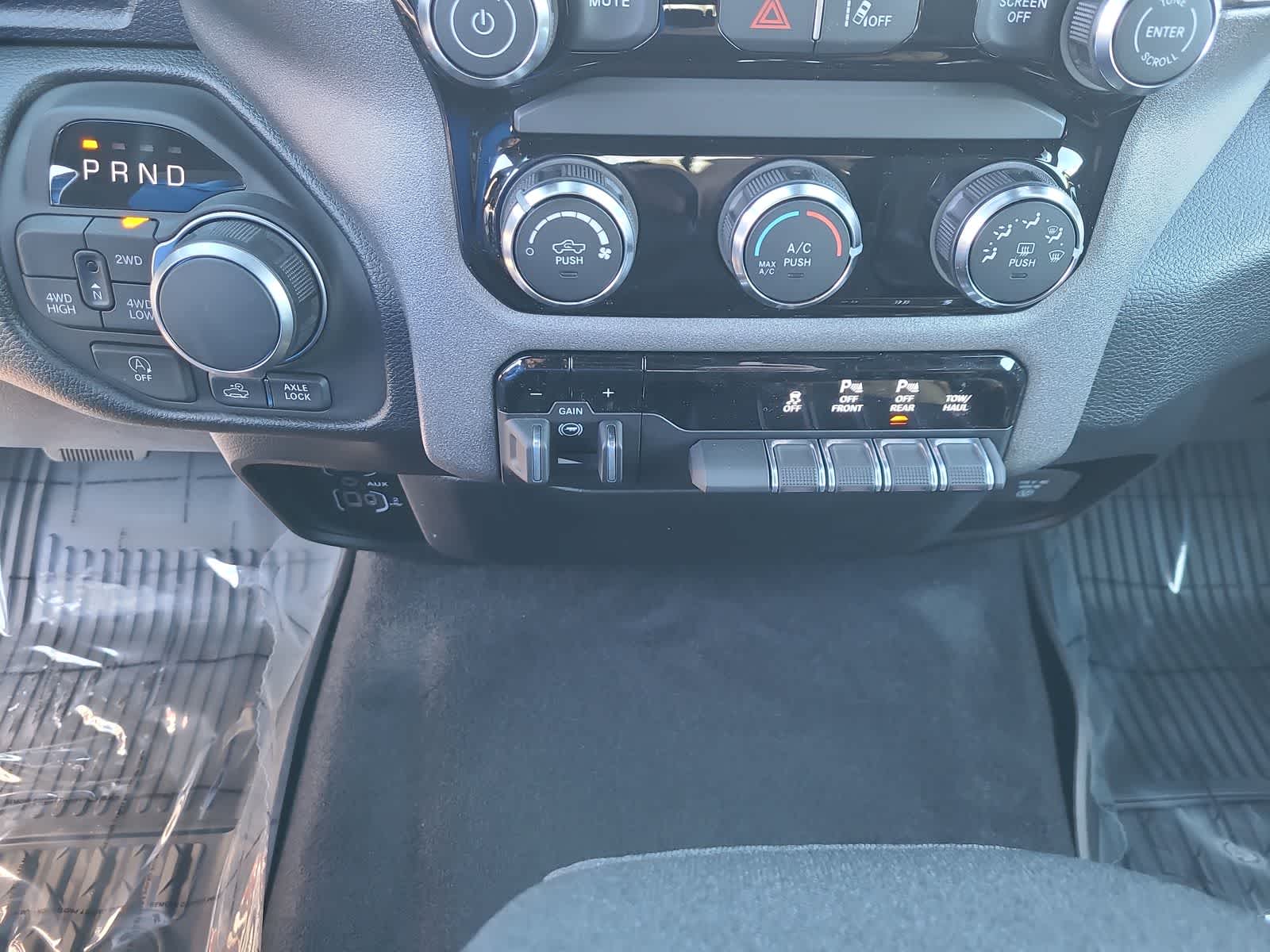 Thumbnail: 2026 RAM 1500 - 25