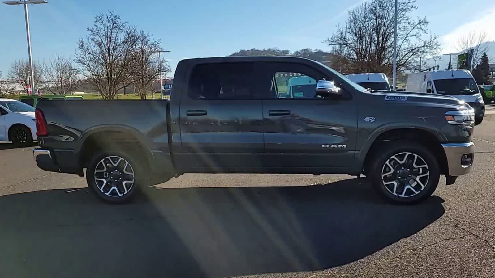 Thumbnail: 2026 RAM 1500 - 9