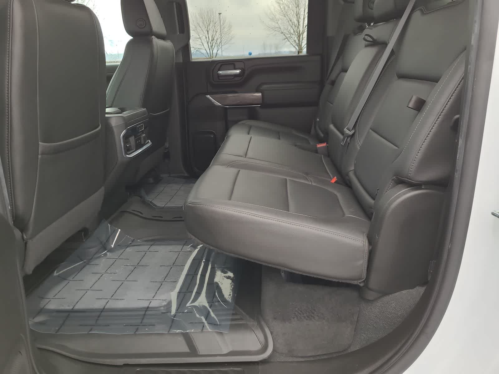 Thumbnail: 2021 Chevrolet Silverado 2500 - 21