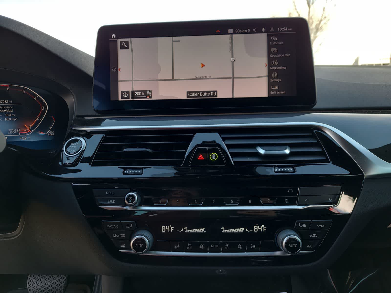 Thumbnail: 2022 BMW 5 Series - 24