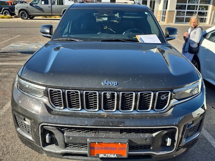 2022 Jeep New Grand Cherokee Overland SUV