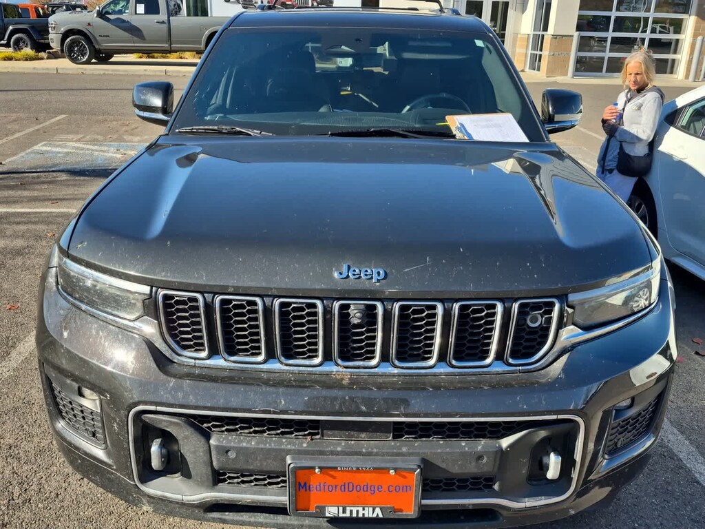 Used 2022 Jeep New Grand Cherokee Overland SUV