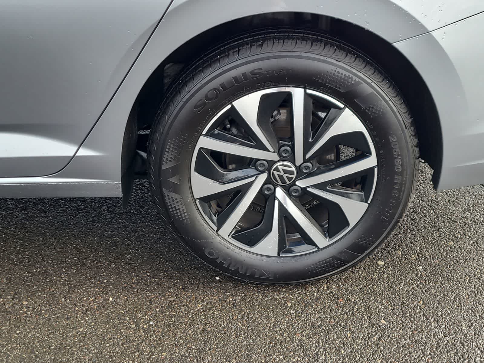 Thumbnail: 2024 Volkswagen Jetta - 16