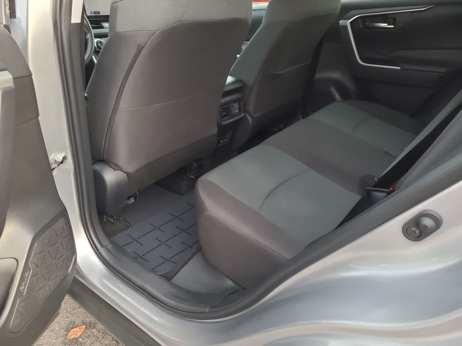 Thumbnail: 2024 Toyota RAV4 - 20