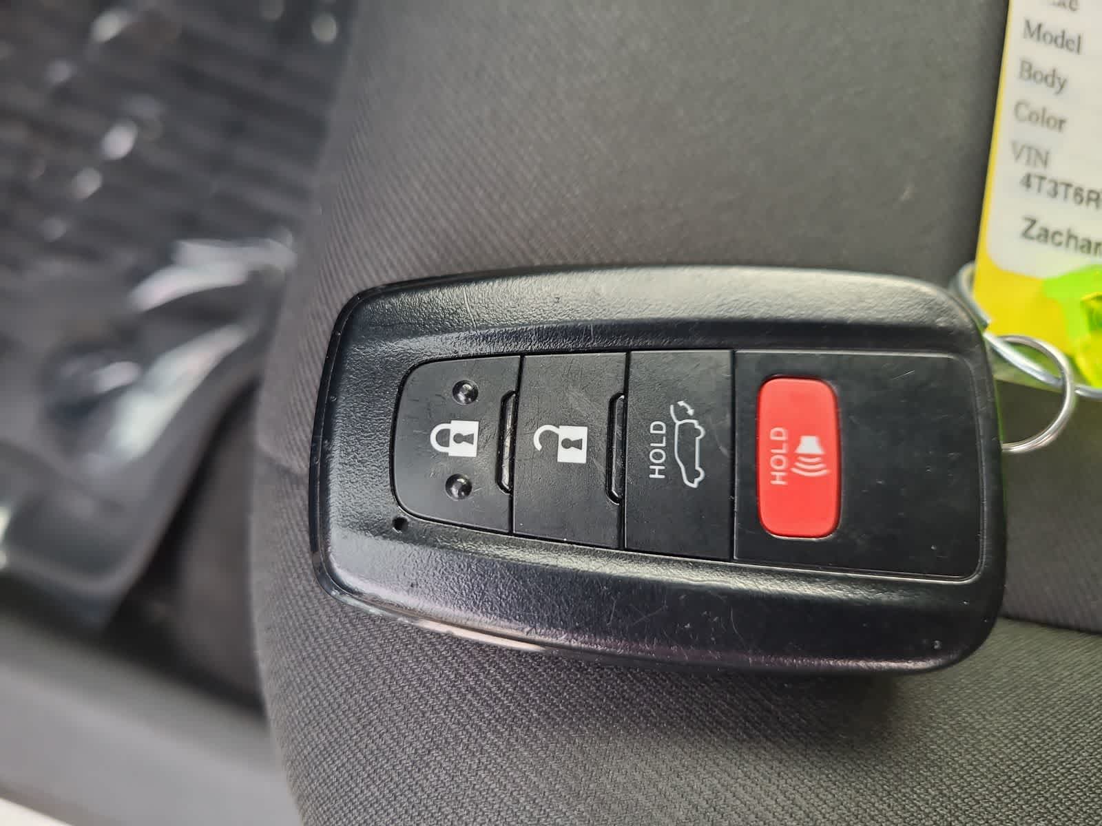 Thumbnail: 2022 Toyota RAV4 - 28