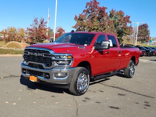 2026 Ram 2500 TRADESMAN CREW CAB 4X4 8' BOX Pickup