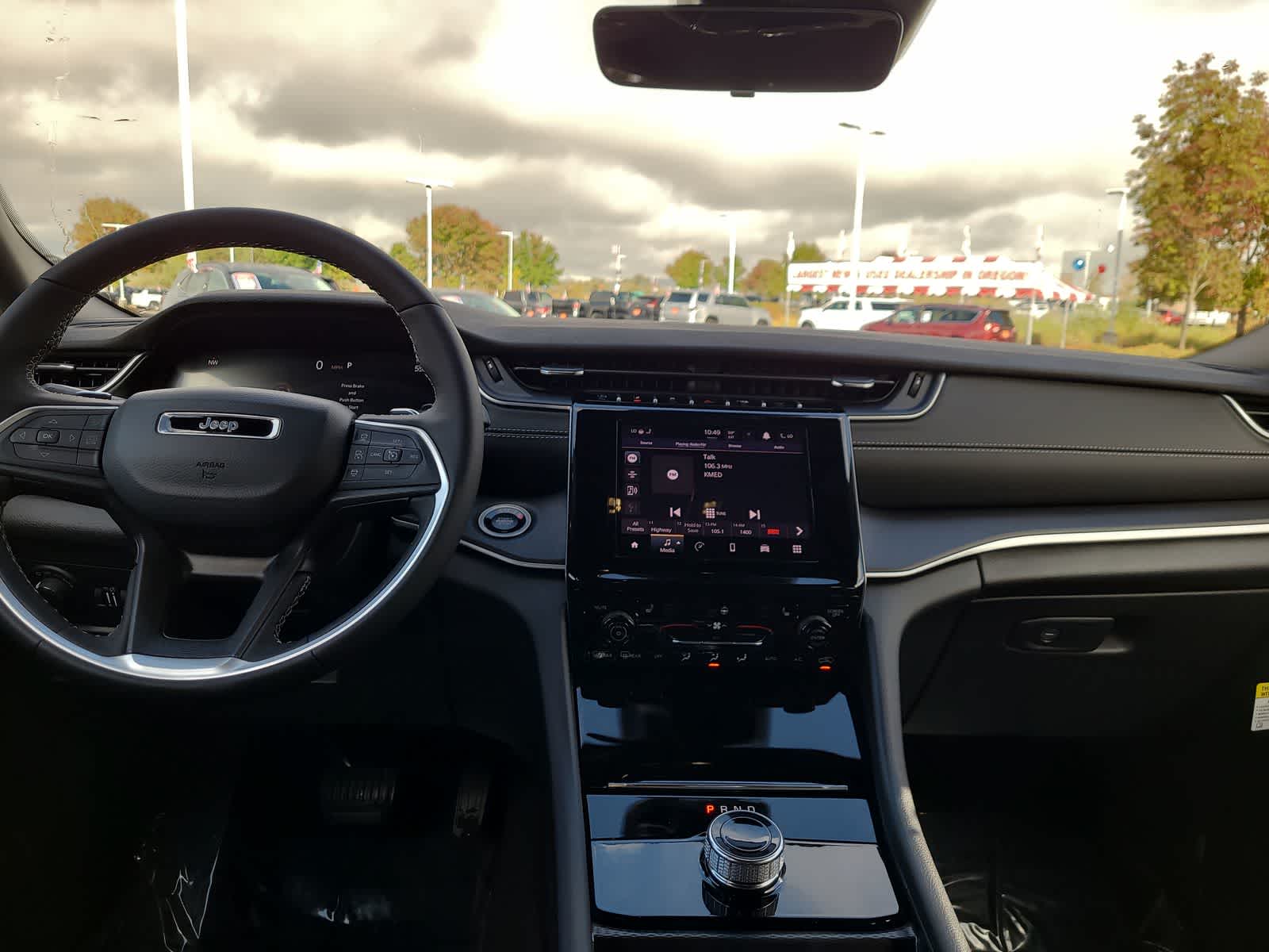 Thumbnail: 2025 Jeep Grand Cherokee - 18