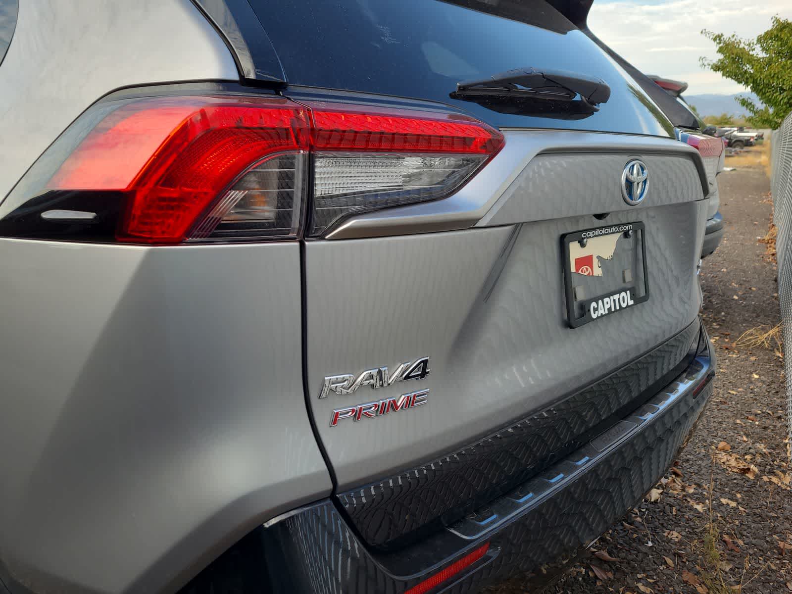 2021 Toyota RAV4 Prime XSE photo 3