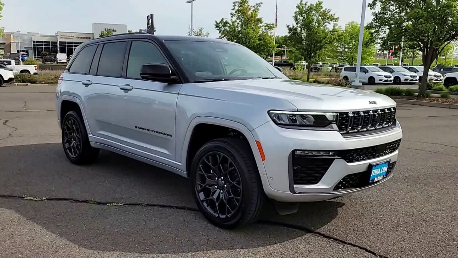 Thumbnail: 2026 Jeep Grand Cherokee - 2