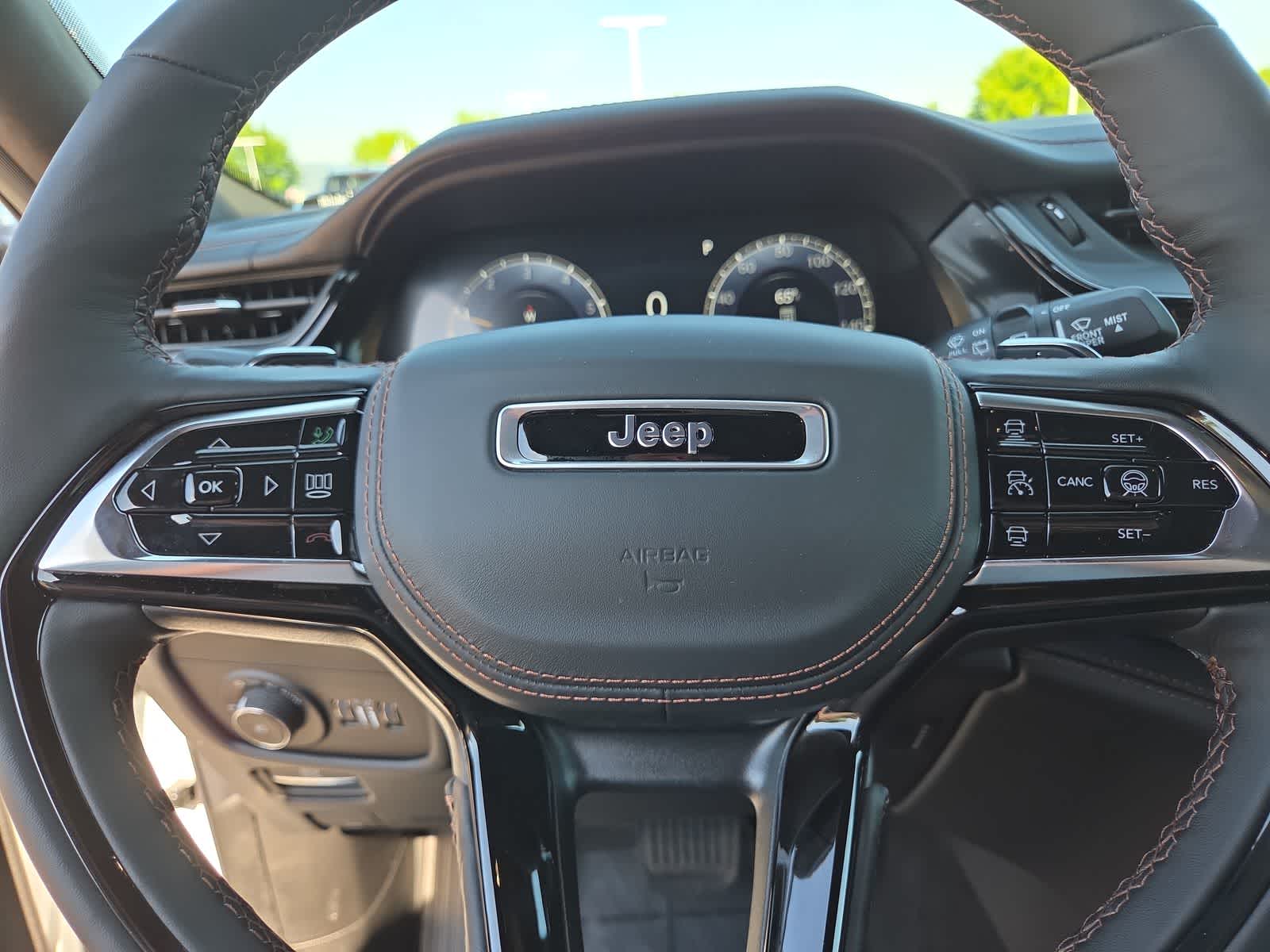 Thumbnail: 2026 Jeep Grand Cherokee - 23
