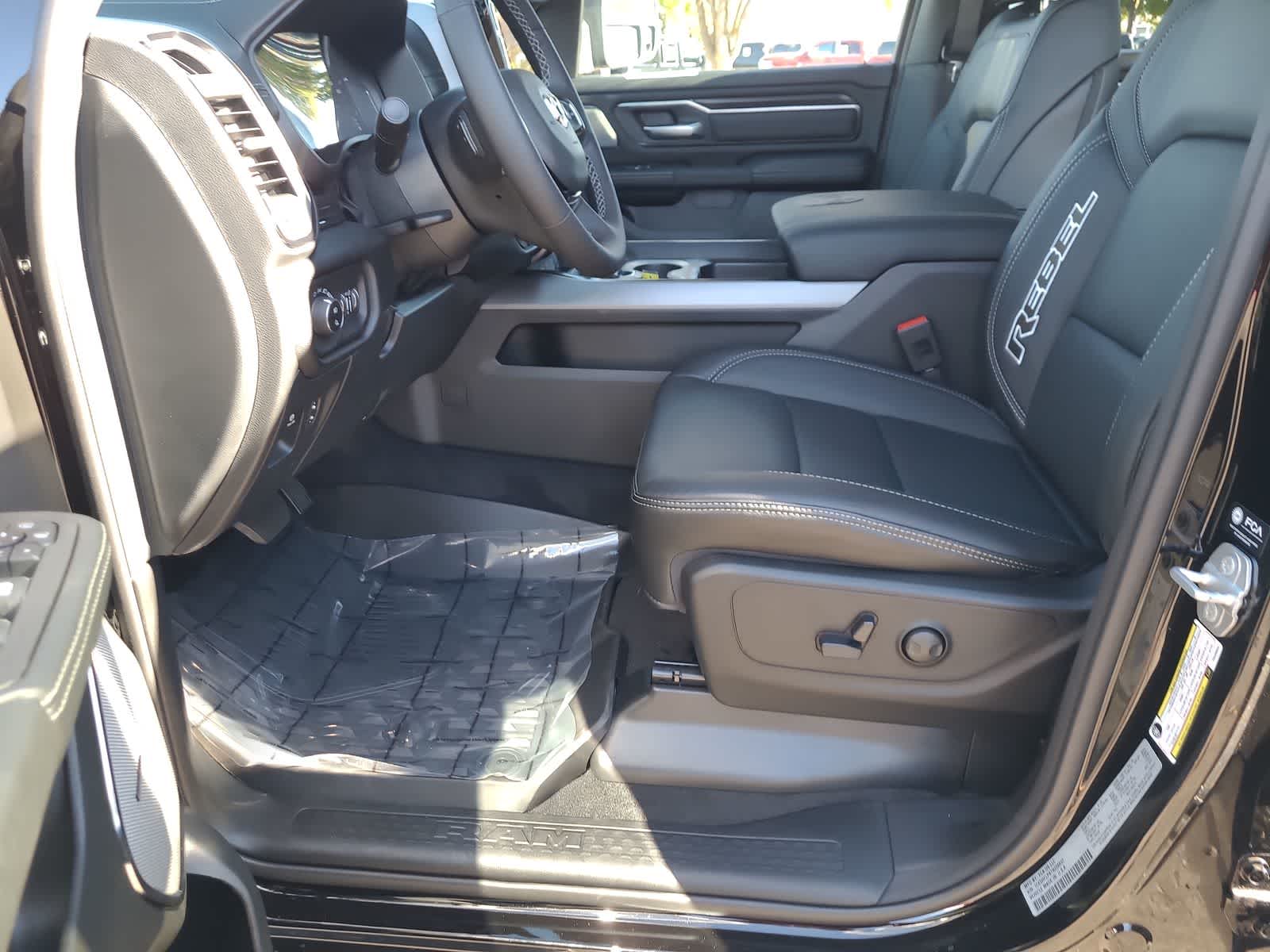 Thumbnail: 2026 RAM 1500 - 19