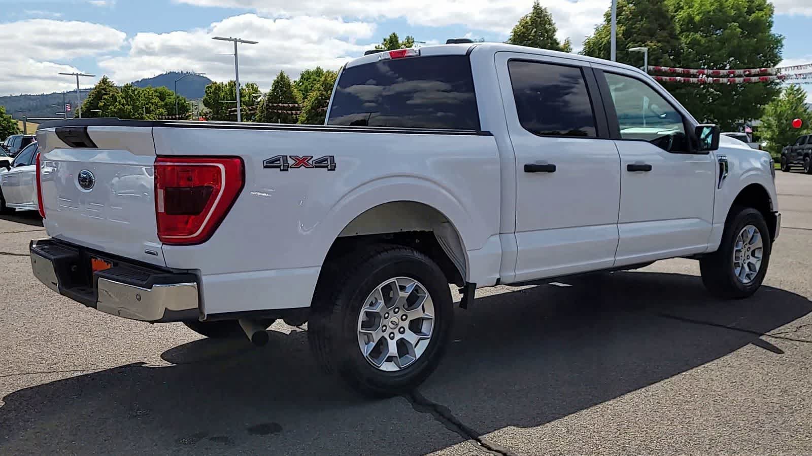 2023 Ford F-150 XLT 8