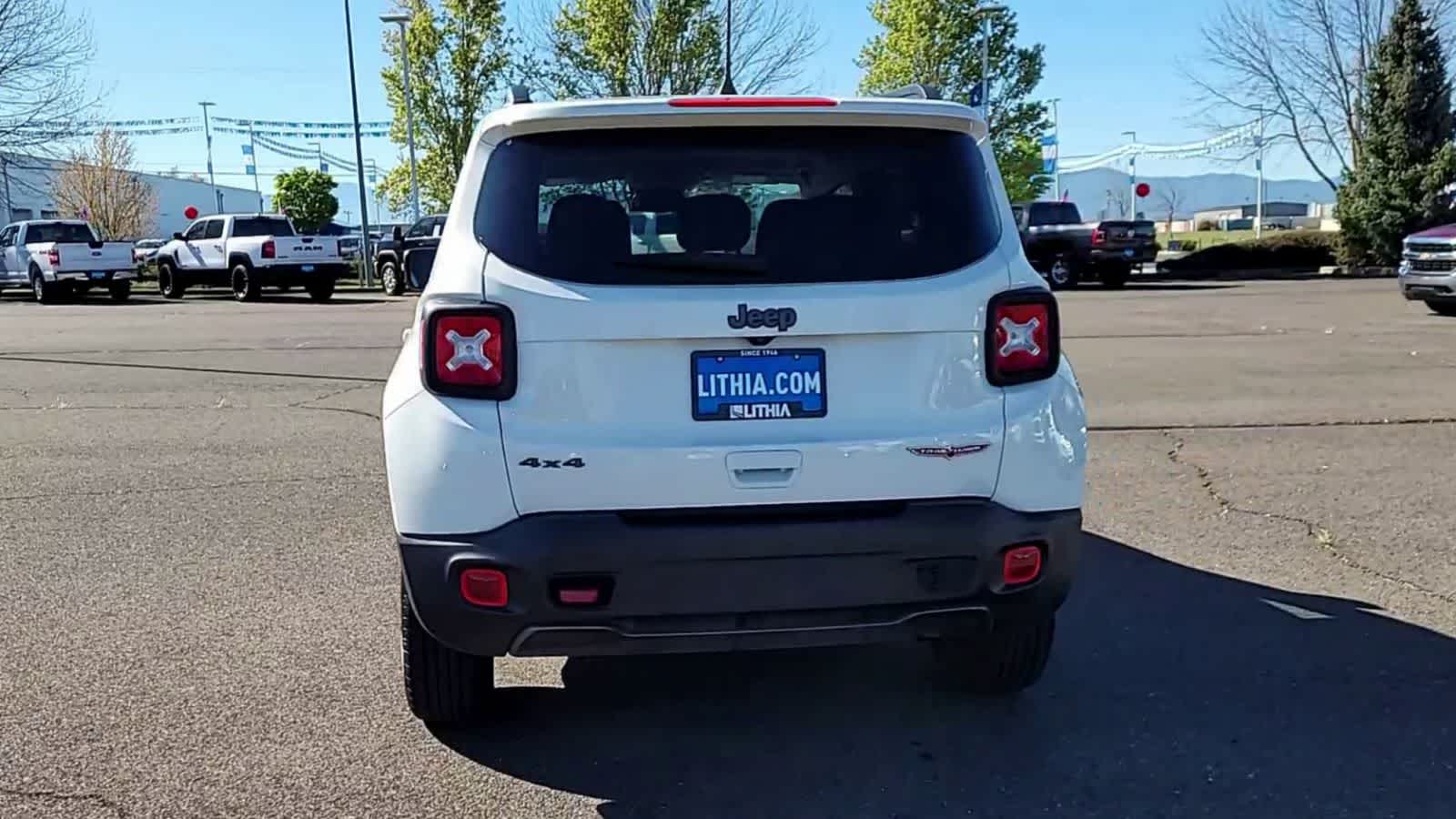 Thumbnail: 2022 Jeep Renegade - 7