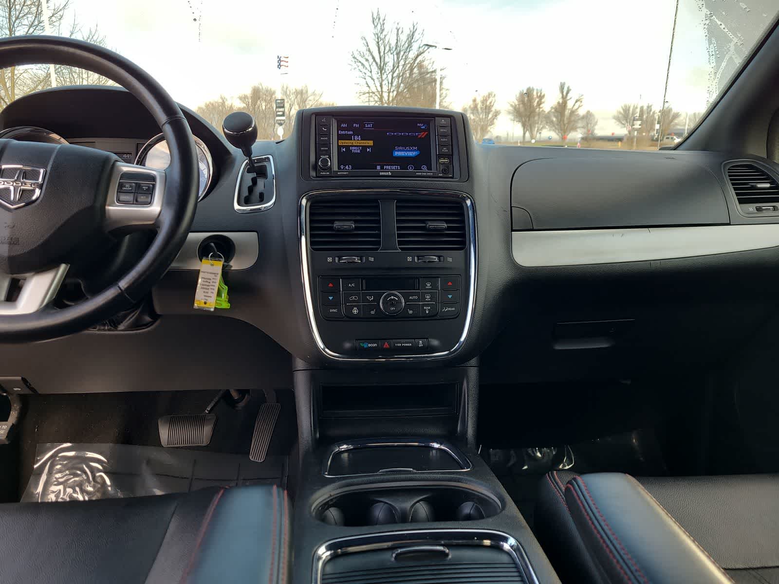 Thumbnail: 2018 Dodge Grand Caravan - 18