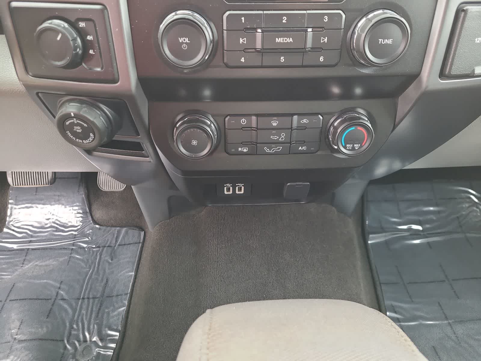 2020 Ford F-150 XLT - Photo 25